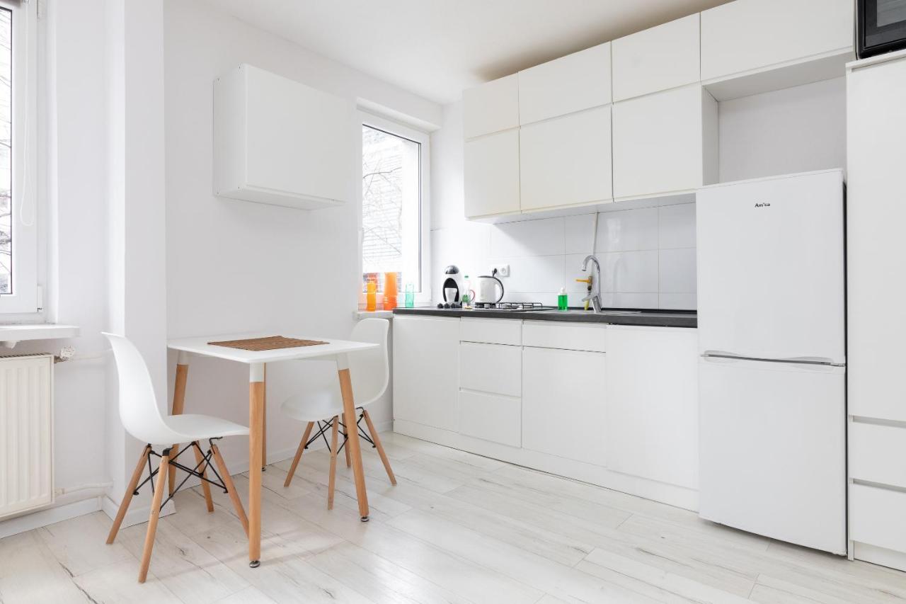 Rondo Onz Sunny Apartment Варшава Экстерьер фото